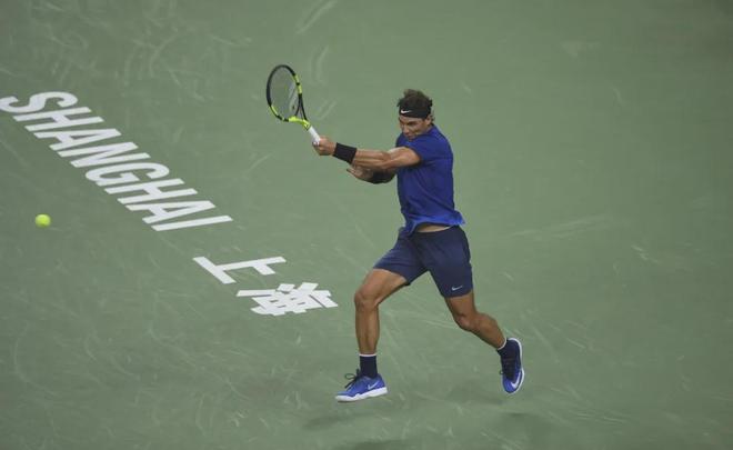 纳达尔在塞尔维亚队比赛中险胜，表现优异引发热议！观众掌声雷动的简单介绍-九游官方服务